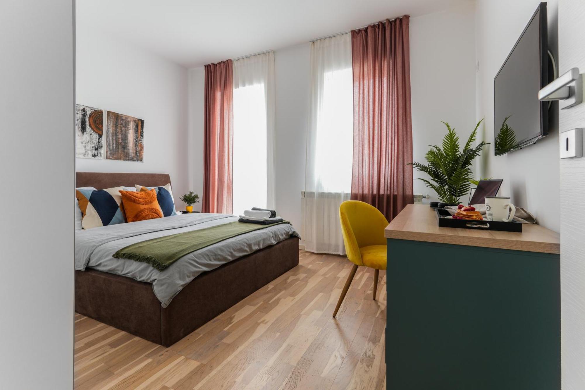 Appartamento Amalia - Quiet 1br With Parking & Wi-fi Bucarest