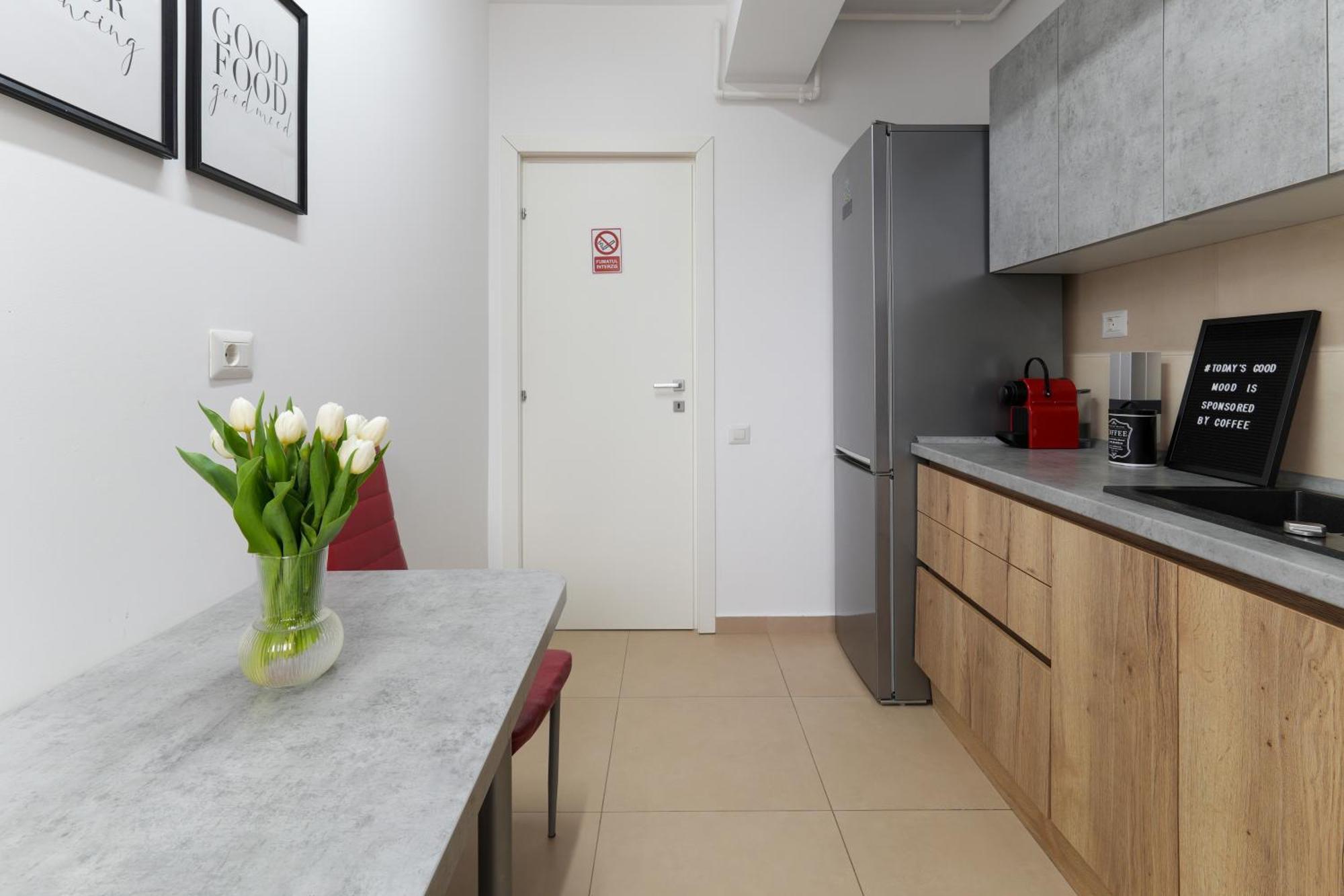 Amalia - Quiet 1br With Parking & Wi-fi Bucharest